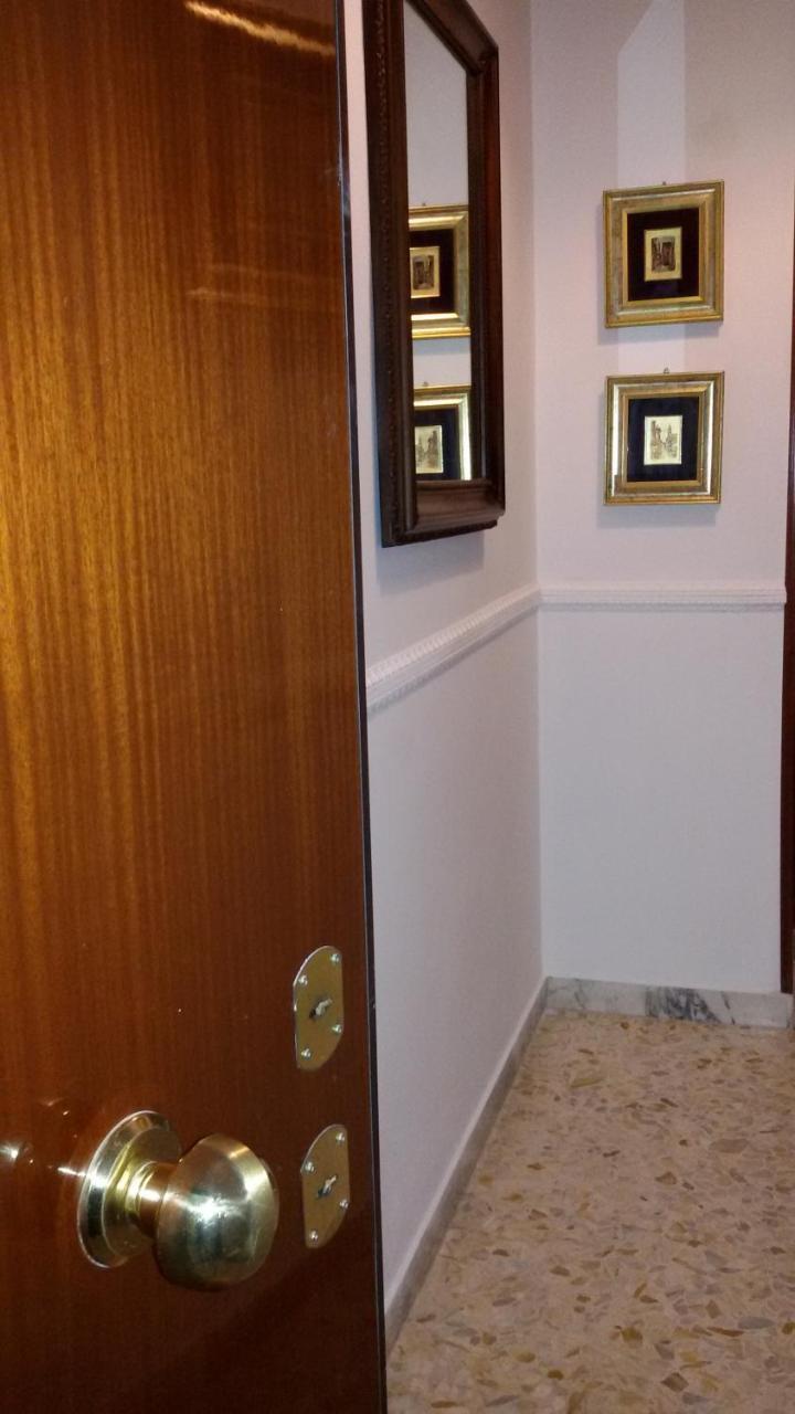 Metropolitan Residence Taranto Esterno foto